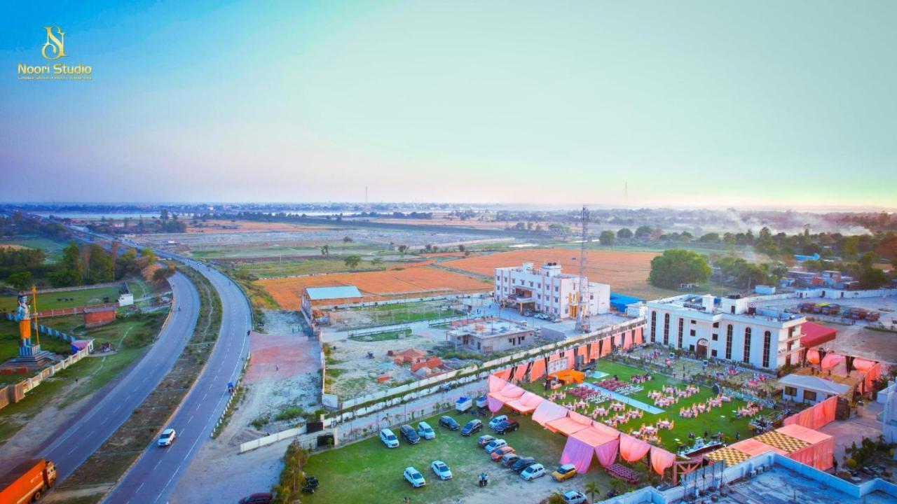 Royal Heritage Hotel & Resort Ayodhya Exterior foto